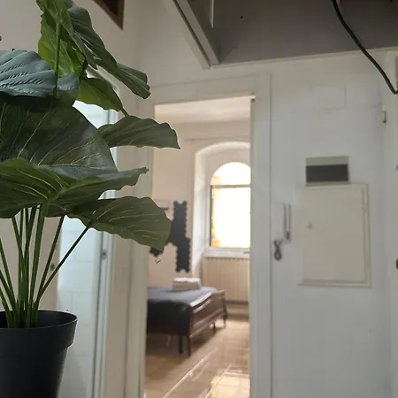 Appartement Stazione Centrale - Black La Spezia