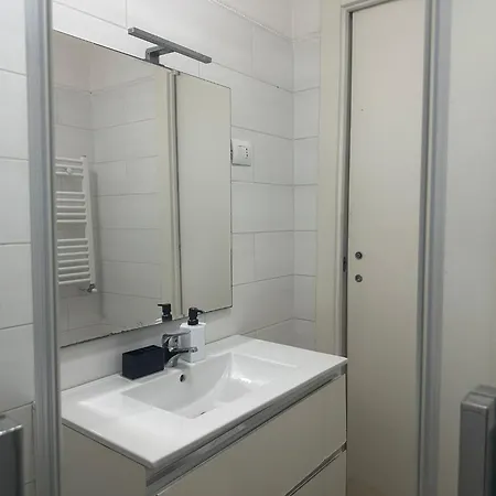 Stazione Centrale - Black Appartement La Spezia