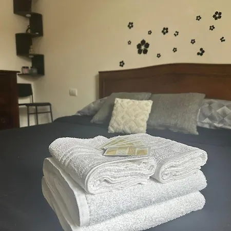 Appartement Stazione Centrale - Black